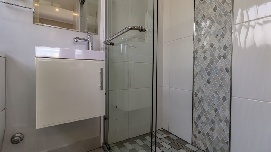 4 Bedroom Property for Sale in Dennegeur Western Cape